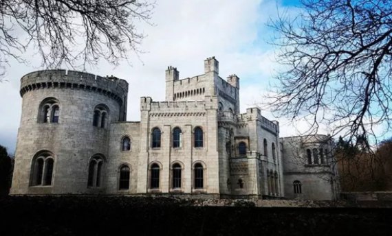 Часть исторического замка в Северной Ирландии, в котором снимали сериал "Игра престолов", продают