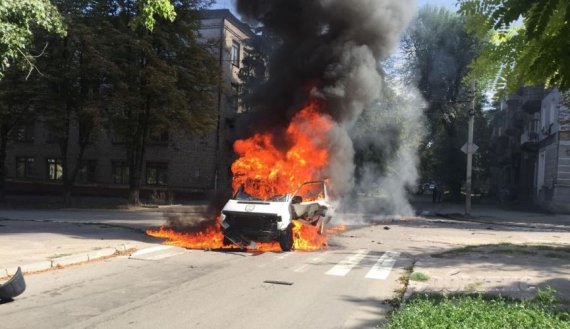 2 августа в Каменском взорвался микроавтобус с депутатом
