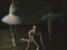 Фотограф показал, как тренируются балерины