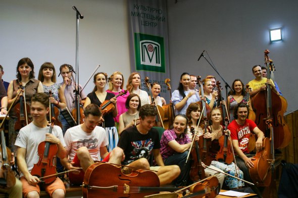 Музиканти Ukrainian Festival Orchestra
