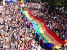 У британському ЛГБТ -параді взяли участь понад 300 тис. осіб