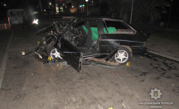 В Миргороде водитель легковушки въехал в микроавтобус. Получил черепно-мозговую травму, скончался в больнице