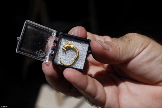 В Иерусалиме нашли золотую серьгу