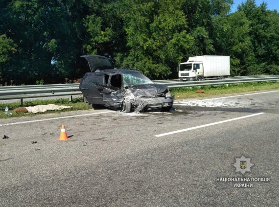 У ДТП загинула 30-річна жінка. Її діти отримали переломи ніг