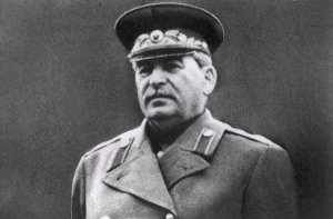 Мионбороны РФ рассекретило приказ Сталина о бомбардировке Берлина. Фото: Kh