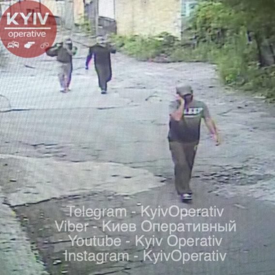 У Києві невідомі пограбувала ломбард на вул. Щербаківського, 45. Застрелили охоронця. Втекли на авто Peugeot