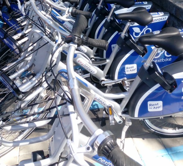 Велосипед можна орендувати на 33 спеціальних майданчиках