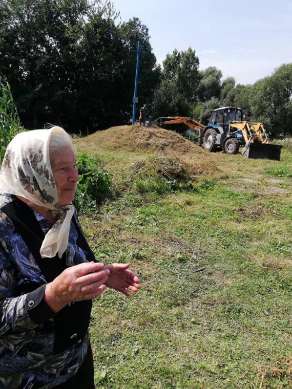На Тернопольщине исследуют захоронения расстрелянных украинцев