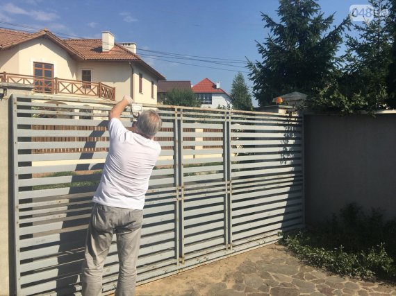 У Чорноморську на Одещині загинув 6-річний хлопчик, його вбили металеві ворота
