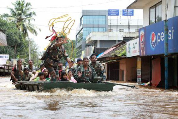 Последствия масштабного наводнения на юге Индии. Фото: Иndependent