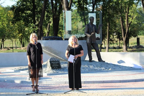 Жителі Покровська грандіозно відсвяткували День міста, День Незалежності України та День шахтаря, які тривали 24-26 серпня