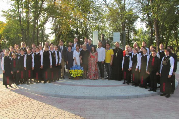 Жителі Покровська грандіозно відсвяткували День міста, День Незалежності України та День шахтаря, які тривали 24-26 серпня