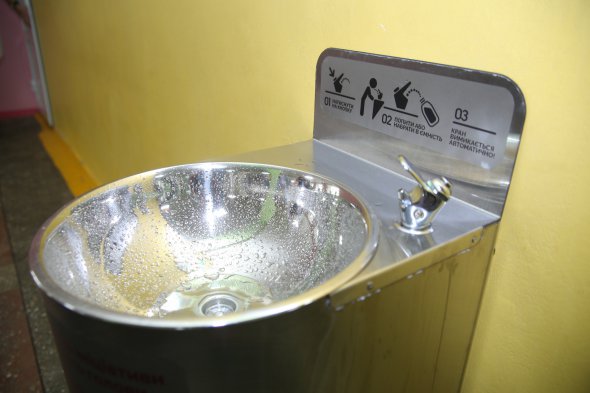 У всіх вінницьких школах встановили 9-ступеневу очистку води 