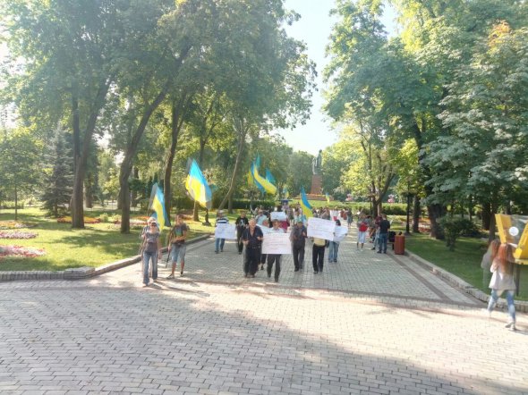 Жители села Подгорцы вышли на пикет с требованием отменить генеральный план села