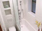 Тесная ванна: как правильно обустроить комнату