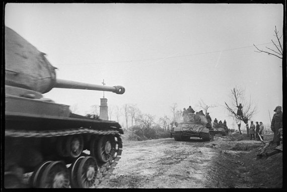 Важкий танк героя Радянського Союзу генерал-майора І. Дремова. 1-й Білоруський фронт, 1944 рік