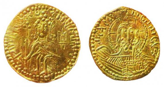 На украинских землях чеканить золотники и сребреники начал Владимир Великий. Эти монеты - первые государственные документы, которые сохранили изображение трезубца.