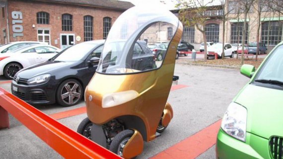 Bicar представляє собою електромобіль на трьох колесах