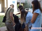 В Николаевском национальном университете им. Сухомлинского во время торжественной линейки по случаю начала учебного года четверо первокурсниц потеряли сознание