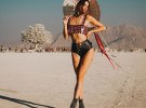 Красотки приехали на фестиваль Burning Man