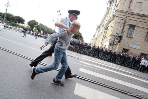 У Санкт-Петербурзі на мітингу арештували дитину