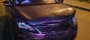 У Ивано-Франківську Peugeot протаранив авто поліції. Троє патрульних у лікарні