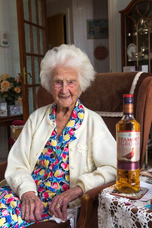 112-летняя Грейс Джонс - самая старая жительница Великобритании