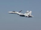 Российский истребитель Су-27 сблизился на опасное расстояние с военно-транспортным самолетом Ан-26 Военно-Морских Сил ВС Украины