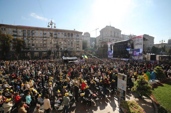 23 сентября День благодарения в Киеве отпраздновали более 100 тысяч украинцев