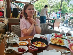 Виктория Ядощук из города Калуш Ивано-Франковской области три года живет в Турции