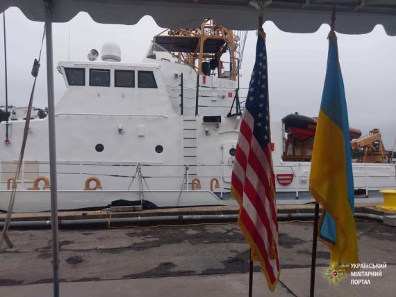 Україна отримала від берегової охорони США два катери типу "Айленд"