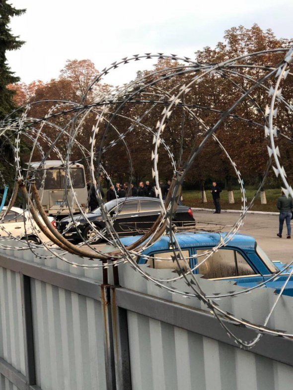 ОАО "Хорольский молочноконсервный комбинат детского питания" подвергся рейдерской атаке со стороны бывшего заместителя министра сельского хозяйства РФ Георгия Сажинова