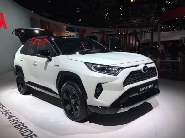 Toyota RAV4. Фото: Авто 24