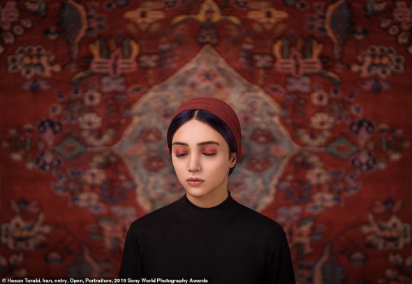 "Мета цієї фотографії - показати іранських жінок і іранську культуру або іранські традиції", - сказав фотограф Хасан Торабі