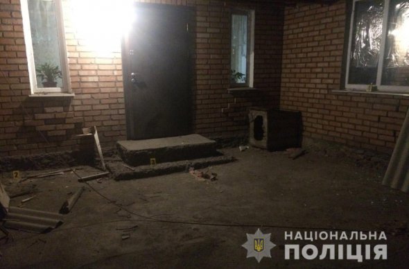 В одном из дворов села Капуловка Никопольского района Днепропетровской области возле дома взорвалась граната
