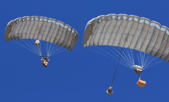 Парашютные системы типа "Крыло" производства Airborne Systems