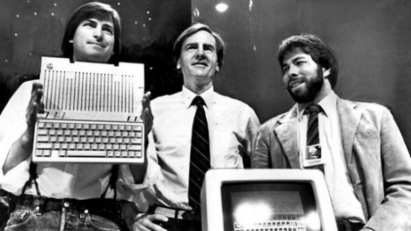 Стив Джобс, Стив Возняк и Рональд Уэйн. Фото: Spokki