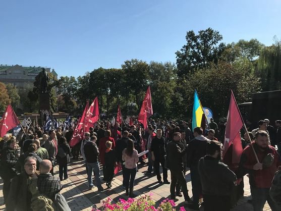 В Україні проходить марш “за право на самозахист”. Фото: Громадське радіо 