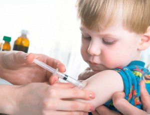 Вакцинація захищає від грипу на 90 відсотків. Її можна робити дітям починаючи з 6-місячного віку