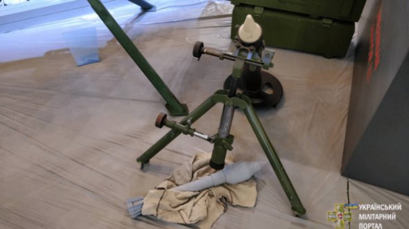 82-мм бесшумный миномет «Шепот»