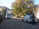 В Черновцах на ул. Ольги Кобылянской у кафе "Шансонье" произошла стрельба. Ранен мужчина