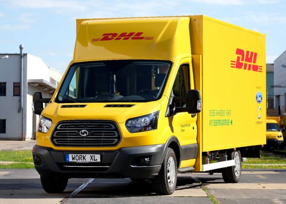 Ford приступил к производству электрофургонов на базе Ford Transit для DHL. Фото: Ford