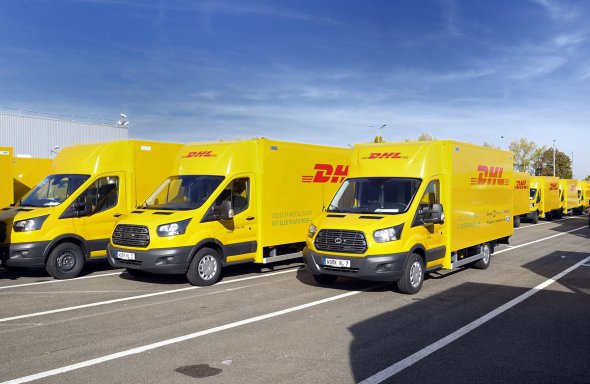 Ford приступил к производству электрофургонов на базе Ford Transit для DHL. Фото: Ford 