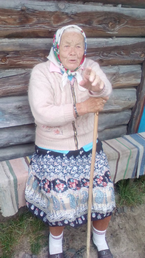 91-річна зв'язкова УПА Ганна Абрамчук мешкає в селі Скулин Ковельського району Волині