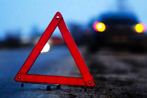 На Львовщине 22-летний водитель иномарки с пассажиром разбился о грузовик