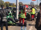 Київ: водійка іномарки влетіла на високій швидкості у стовп з 5 пасажирами