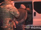 В Одессе задержали 5 членов банды, которую подозревают в вымогательствах, разбойных нападениях и похищениях людей. Действовали под видом полицейских