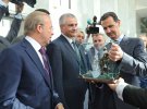 Так звана делегація з окупованого Криму в Сирії потролила диктатора Башара Асада подарунками з "ввічливими людьми"