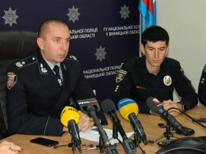 Руководитель патрульной полиции Виннице Редван Усеинов (справа) шокировал суммой уплаченных штрафов