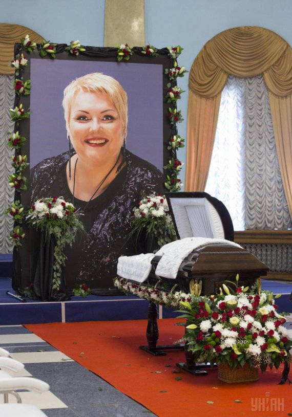 Церемония прощания прошла в Октябрьском дворце